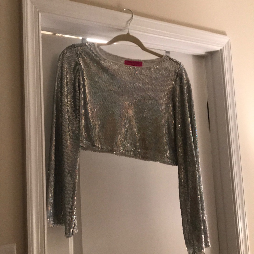 Never wore fabulous top!!